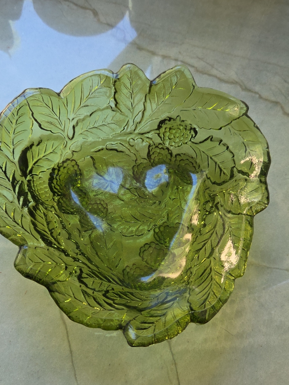 Indiana Glass Green Carnival Glass Bowl w/ Loganberry Pattern